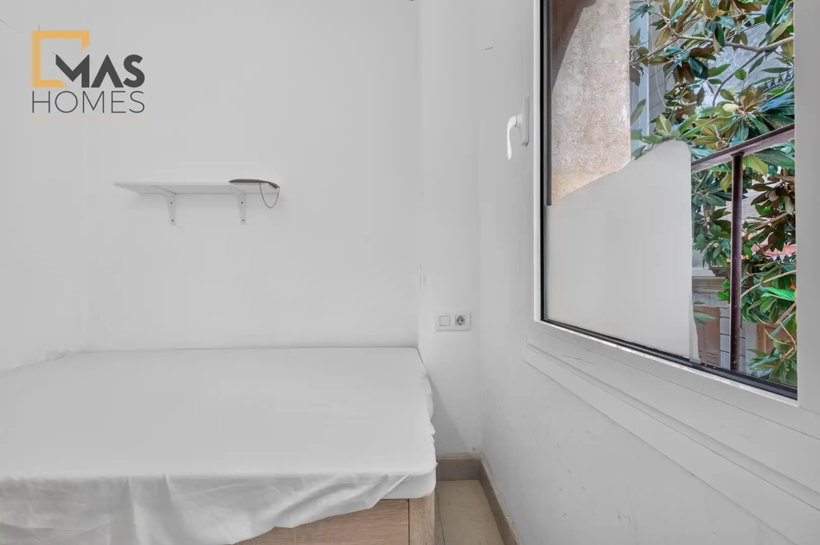 Habitación de Casa adosada en venta en Ciutat Vella