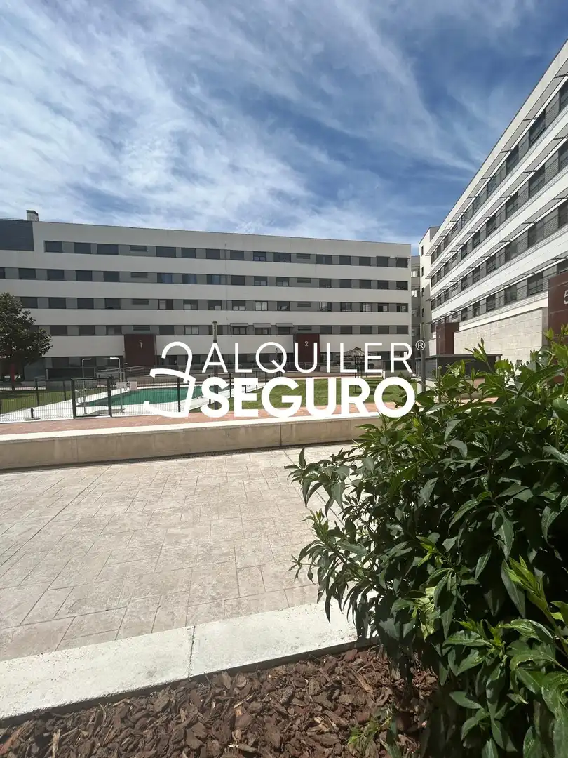 Vista exterior de Piso de alquiler en Torrejón de Ardoz con Aire acondicionado, Calefacción y Terraza