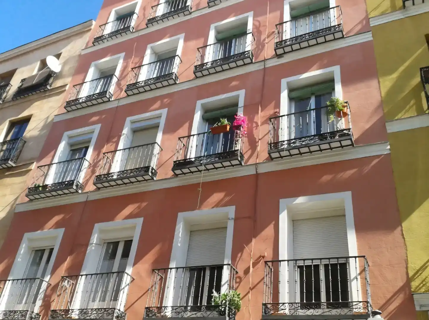 Vista exterior de Loft de lloguer en  Madrid Capital amb Balcó