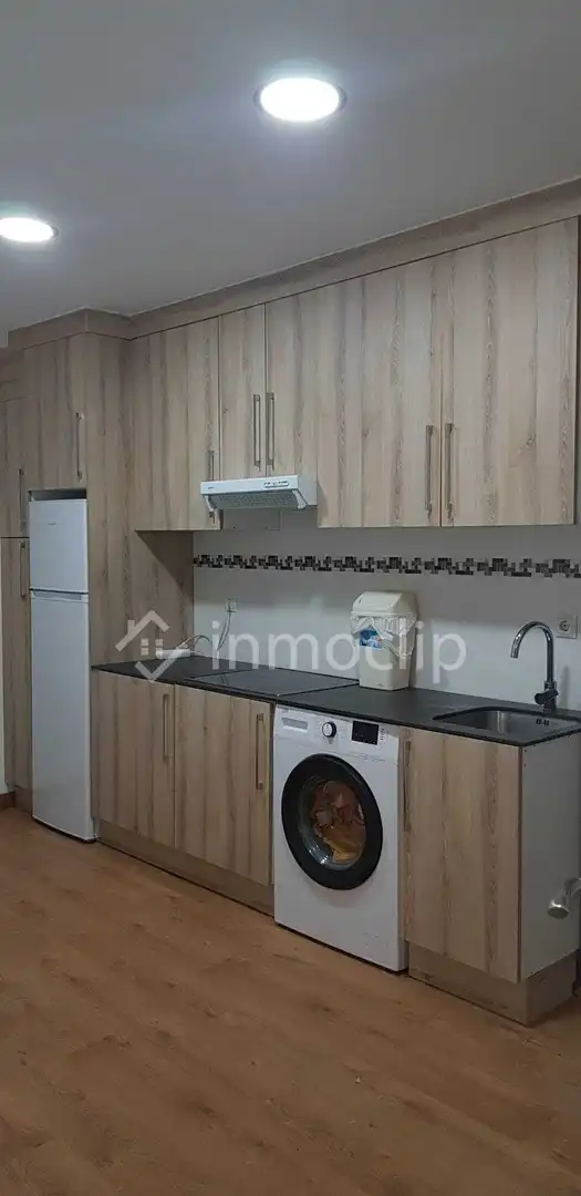 Cuina de Apartament en venda en Salamanca amb Calefacció