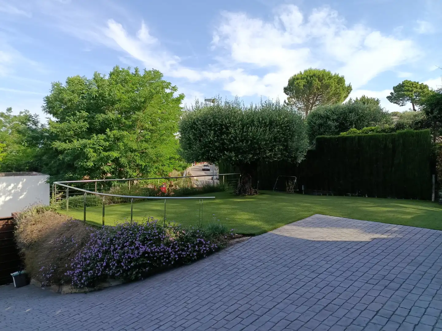 Jardí de Casa adosada en venda en Girona amb Aire condicionat, Calefacció i Jardí privat