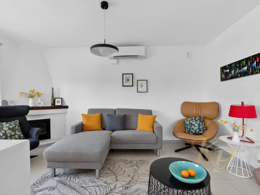 Sala d'estar de Casa o xalet en venda en Torrevieja amb Aire condicionat, Moblat i Forn