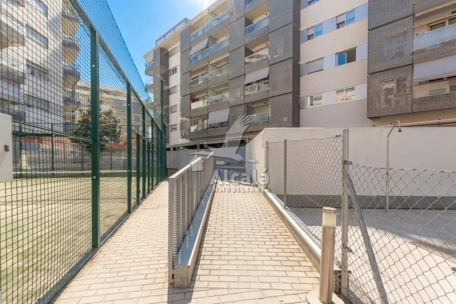 Parkplatz von Wohnung zum Verkauf in Alcalá de Henares mit Klimaanlage, Heizung und Terrasse