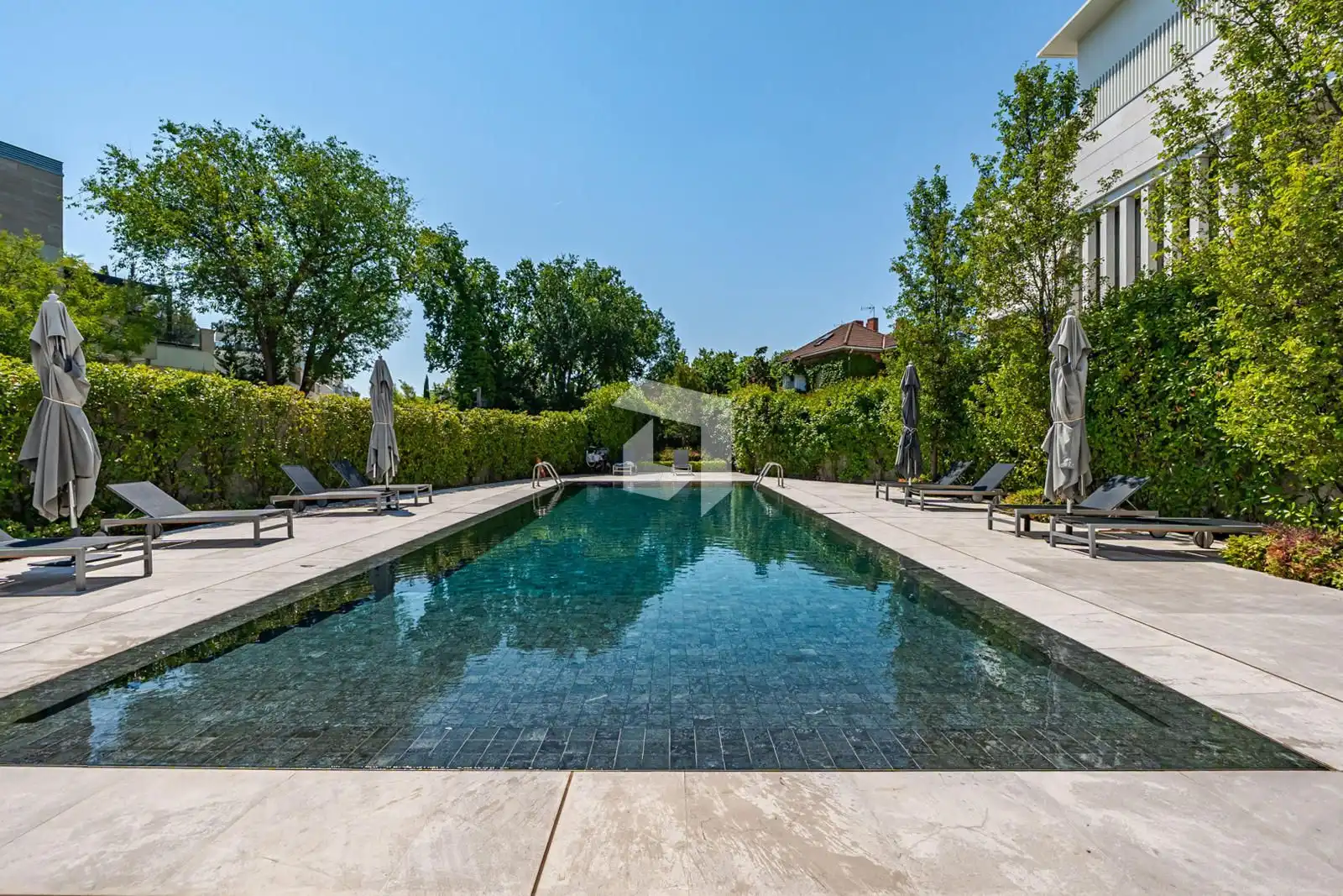 Swimming pool of Attic for sale in Madrid  with Air Conditioner, Heating and Parquet flooring