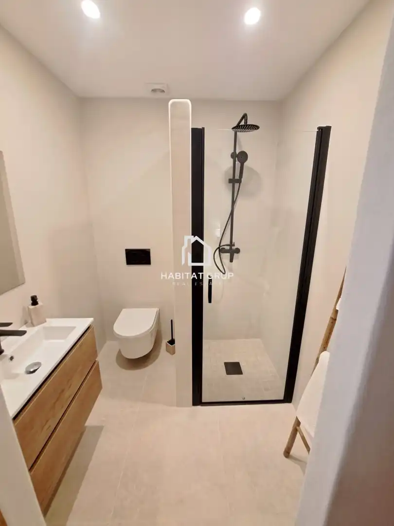 Badezimmer von Wohnung zum Verkauf in Es Mercadal mit Klimaanlage und Heizung