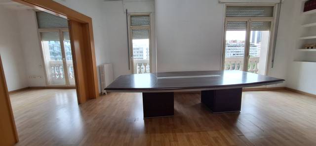 Oficina en Alquiler en Barcelona - Plaza Francesc Macià en Sant Gervasi- Galvany