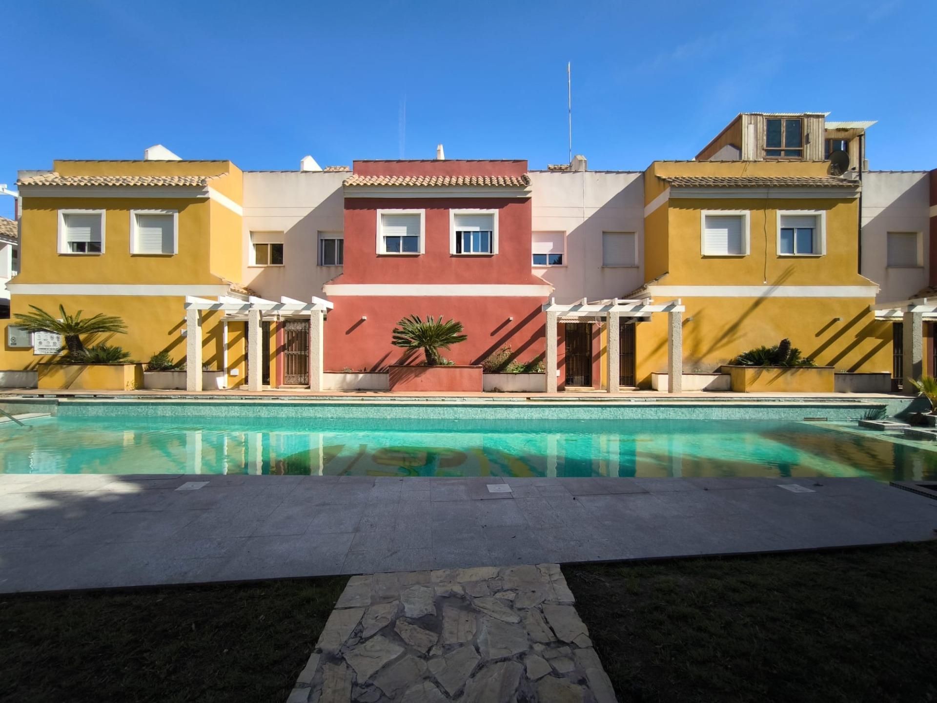 Vista exterior de Casa o xalet en venda en Dolores amb Aire condicionat, Calefacció i Jardí privat