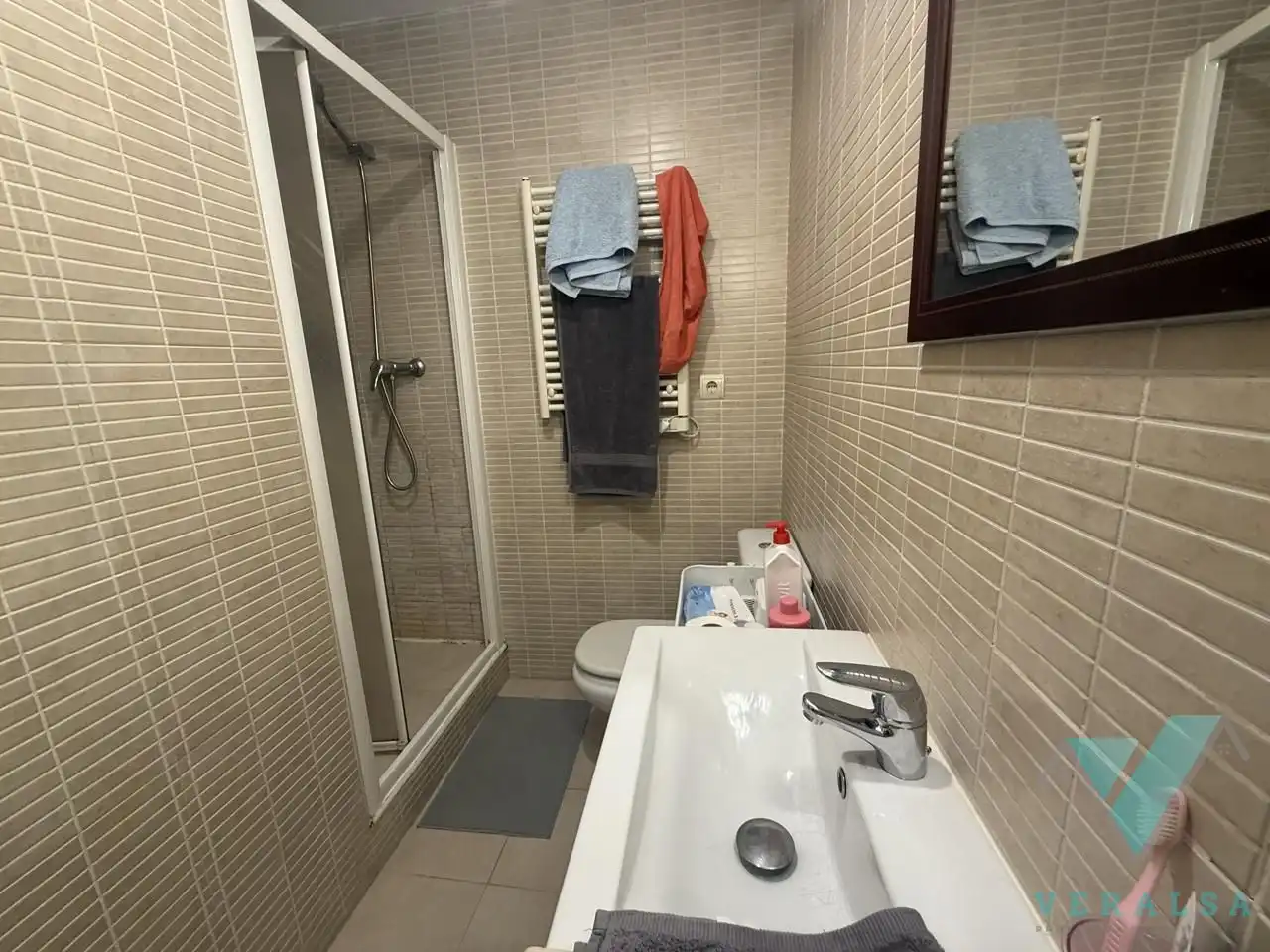 Bany de Loft en venda en San Sebastián de los Reyes amb Aire condicionat