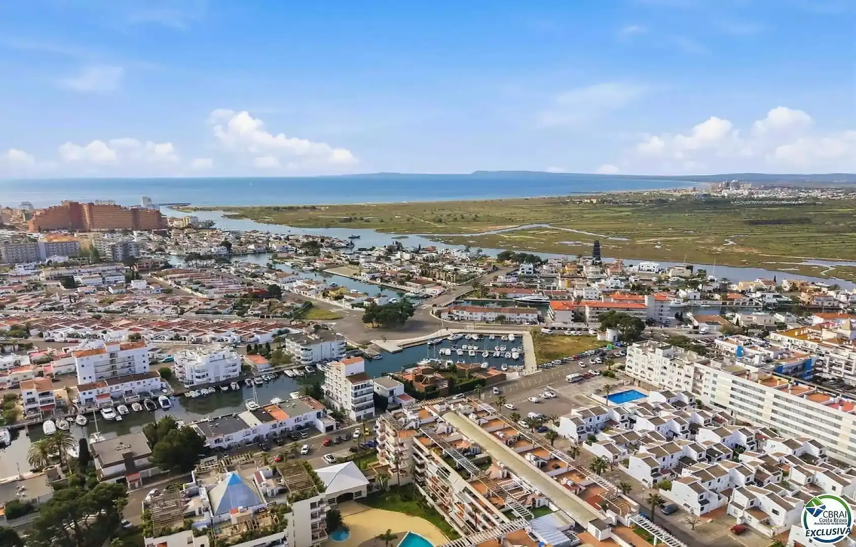 Vista exterior de Piso en venta en Roses con Aire acondicionado, Calefacción y Terraza