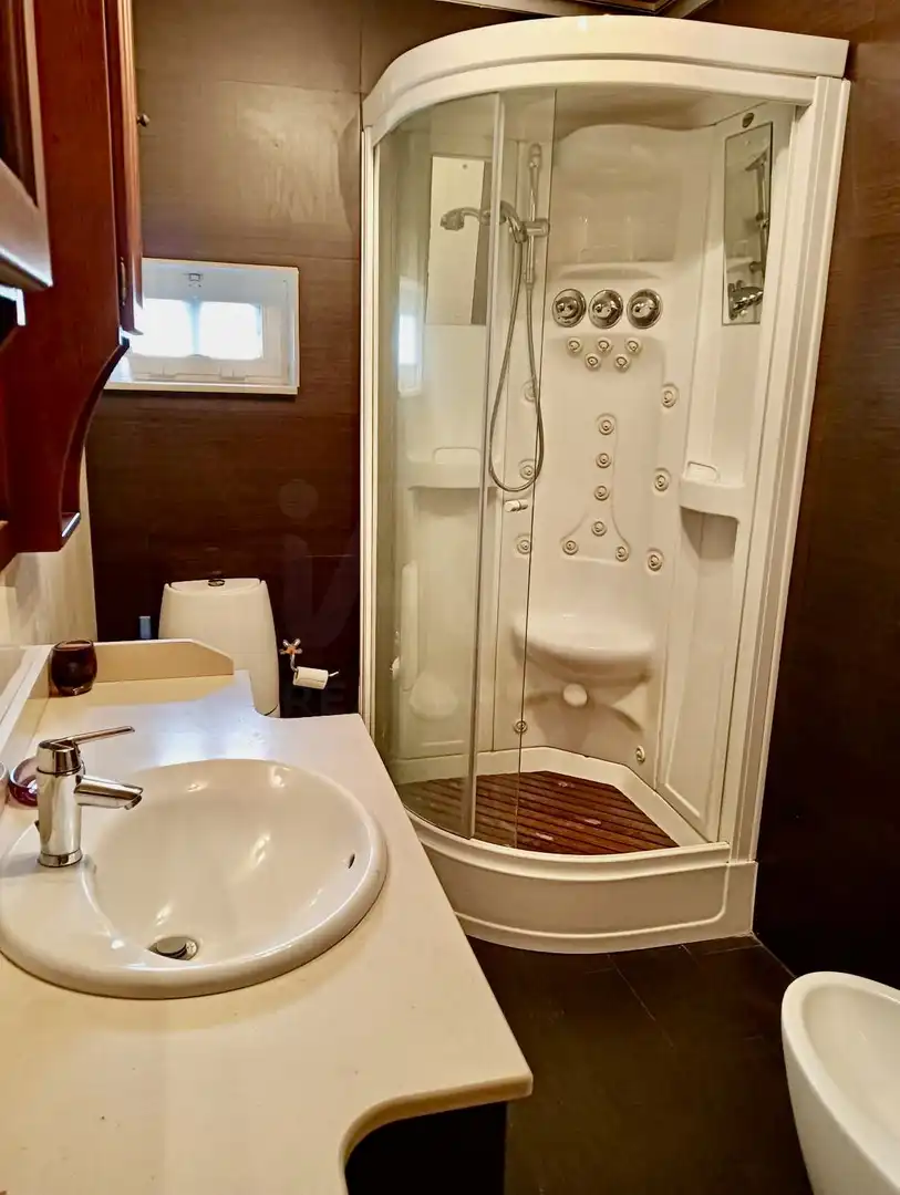 Bathroom of Flat for sale in Soto de la Vega, León