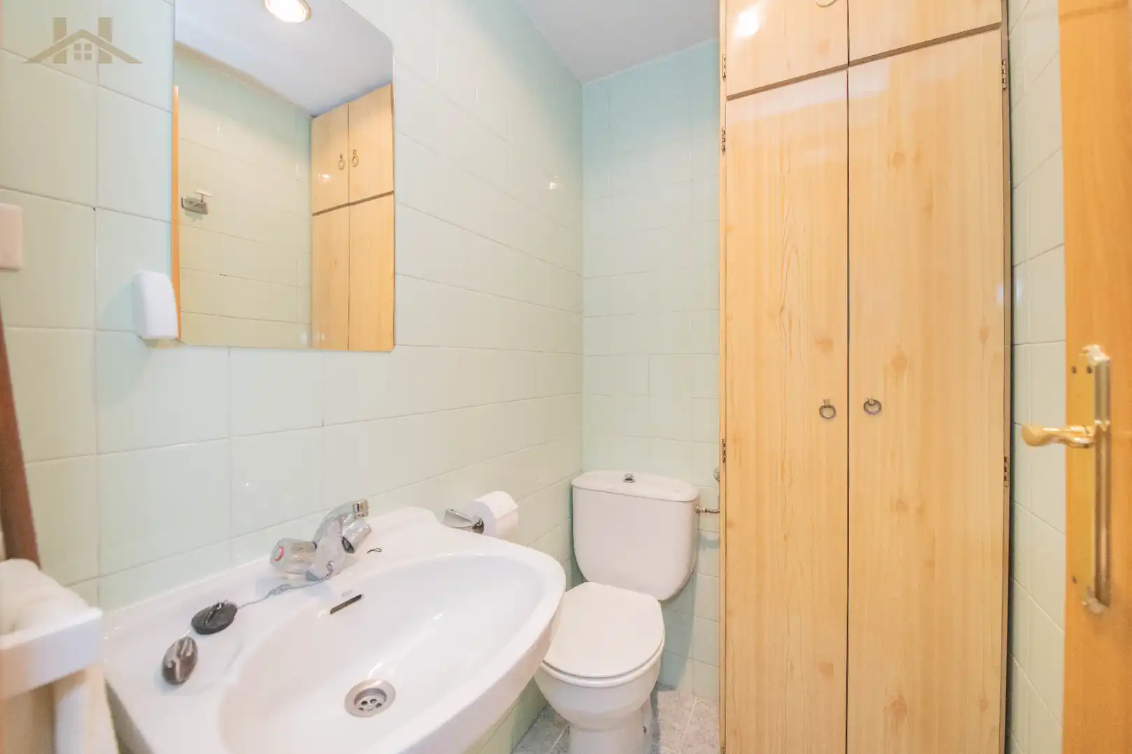 Bathroom of Flat for sale in Alcorcón  with Air Conditioner, Heating and Terrace