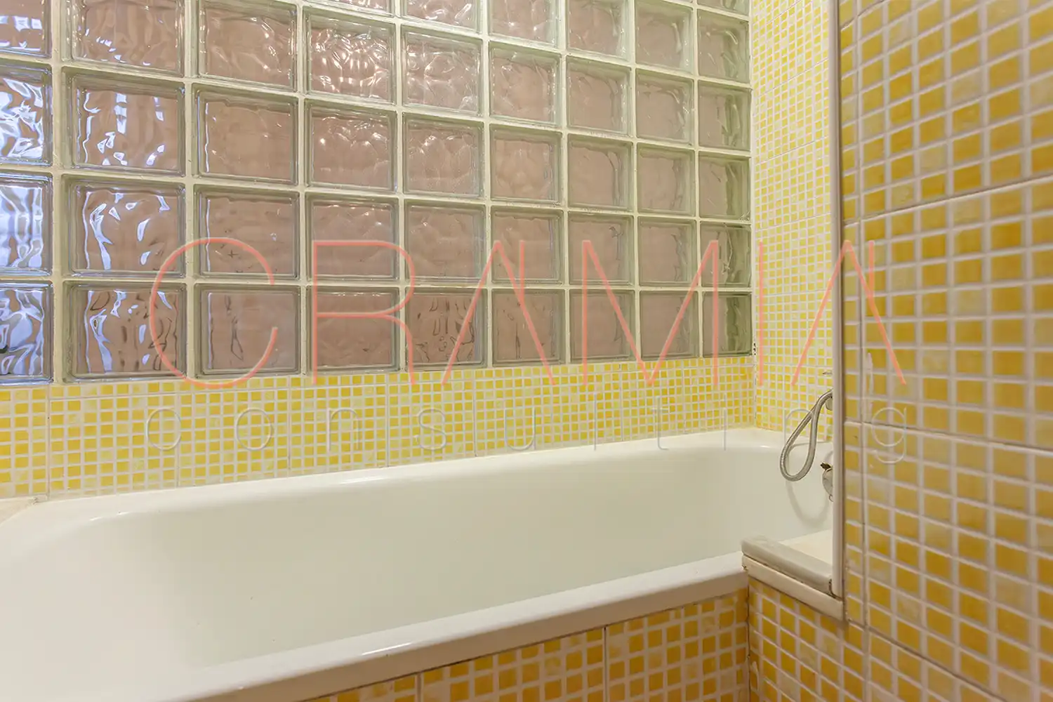 Baño de Piso en venta en Barcelona con Aire acondicionado, Horno y Balcón