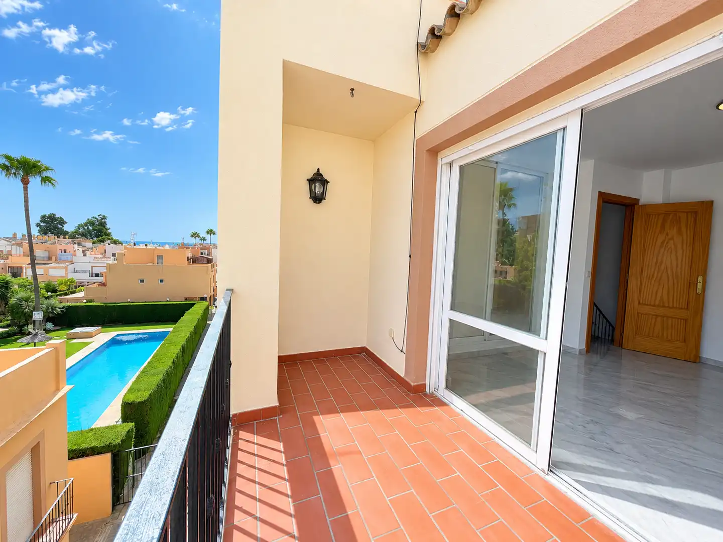 Terraza de Dúplex en venta en Estepona con Terraza, Piscina y Piscina comunitaria