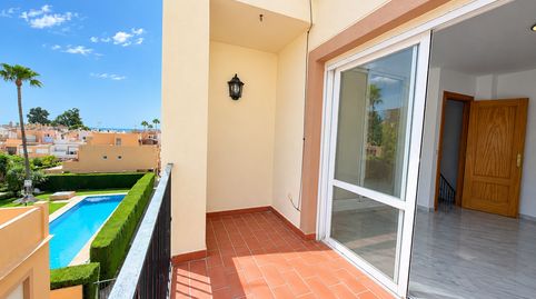 Foto 2 de Dúplex en venta en Zona de Punta Plata, Estepona