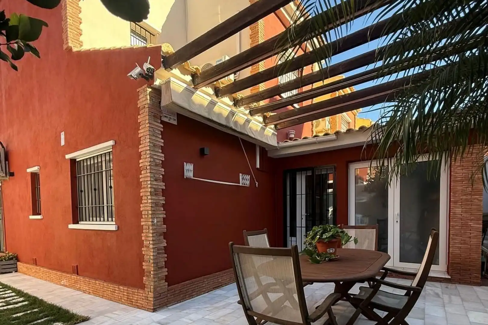 Terrassa de Casa adosada en venda en Pilar de la Horadada amb Balcó