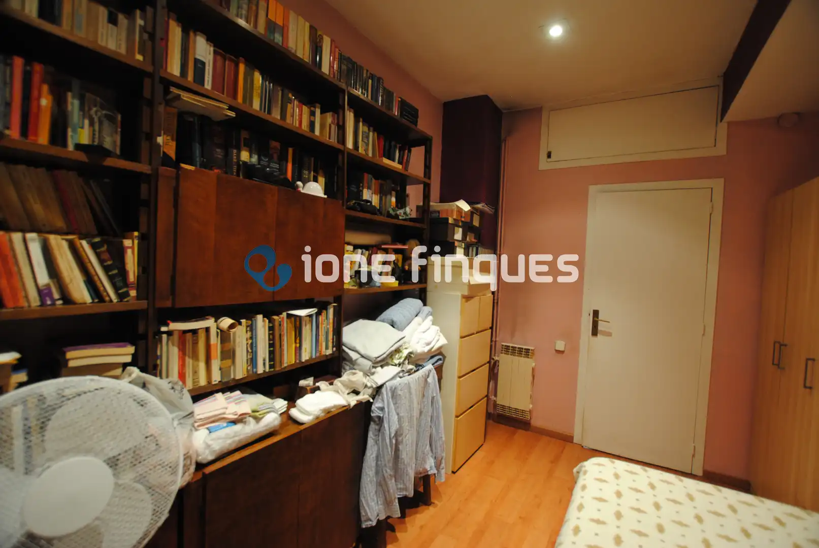 Schlafzimmer von Wohnung zum Verkauf in Barcelona mit Heizung, Privatgarten und Abstellraum