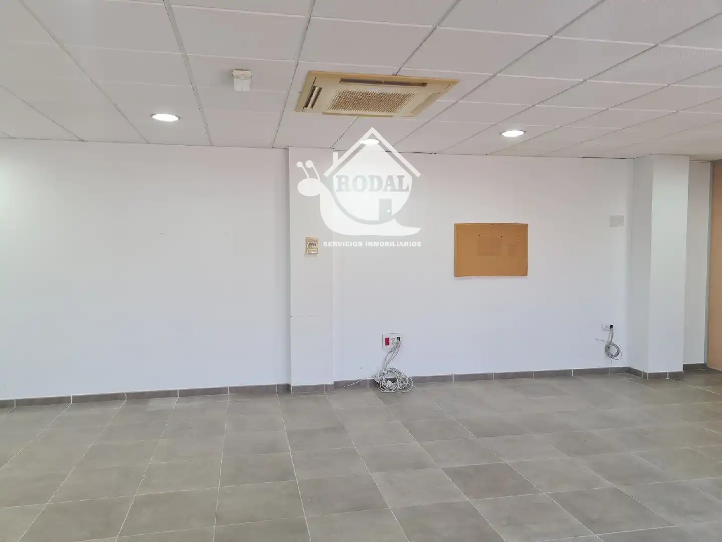 Oficina de alquiler en carbón, El Ingenio