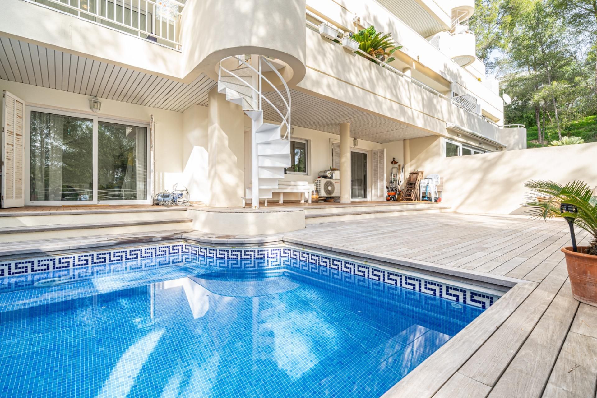 Piscina de Dúplex en venda en Calvià amb Aire condicionat, Calefacció i Jardí privat