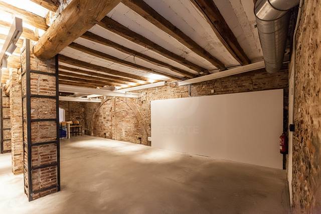 Local comercial en Venta en El Poblenou