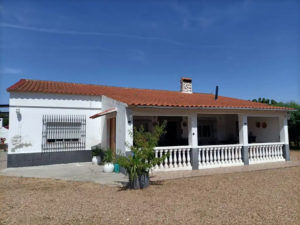 Vista exterior de Casa o xalet en venda en Badajoz