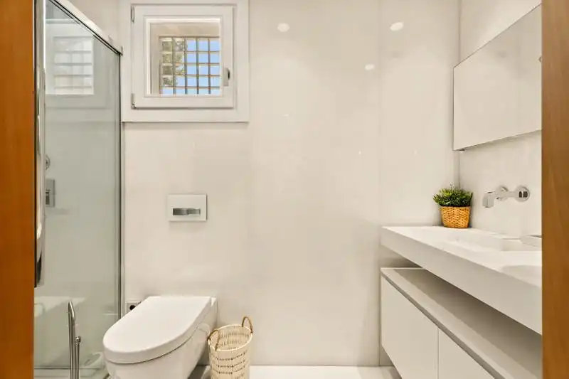 Bathroom of Houses for rent in Marbella  with Air Conditioner, Private garden and Terrace