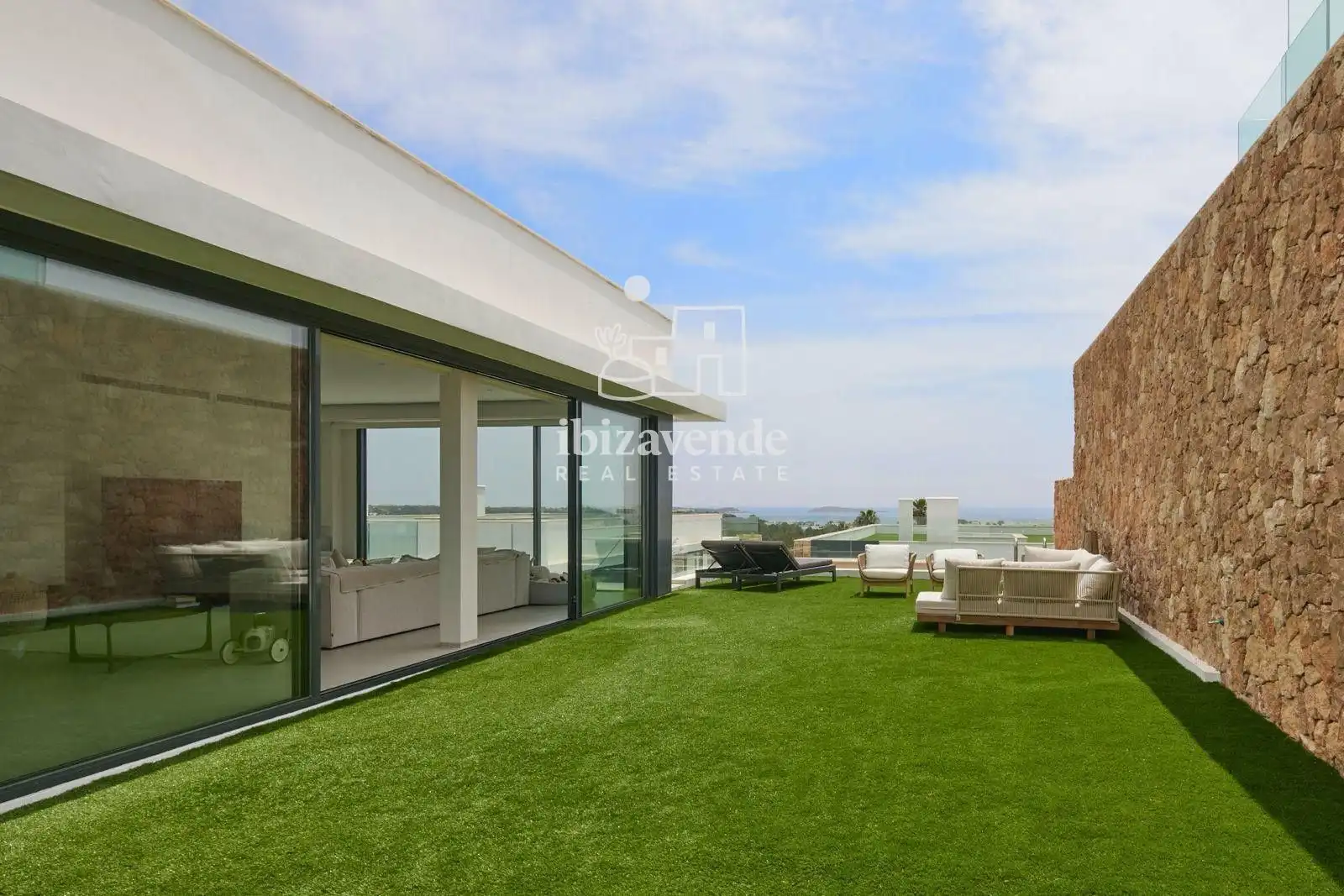 Terraza de Casa o chalet de alquiler en Santa Eulària des Riu con Aire acondicionado, Calefacción y Jardín privado
