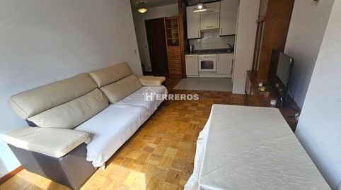 Foto 4 de Apartament en venda a Club Deportivo, San Adrián, Logroño