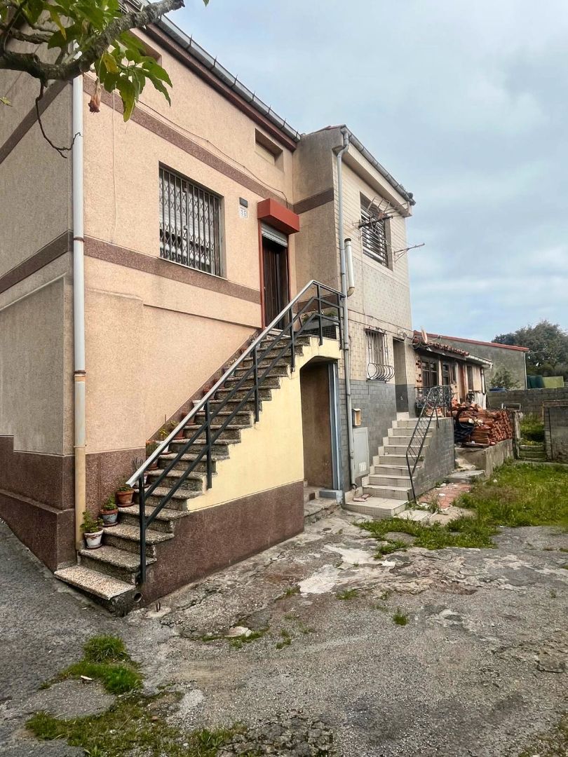 Vista exterior de Casa adosada en venda en Santander