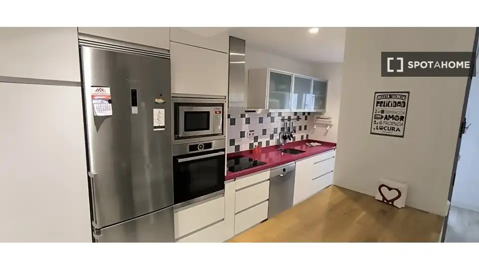 Kitchen of Flat for rent in Madrid  with Air Conditioner, Heating and Furnished