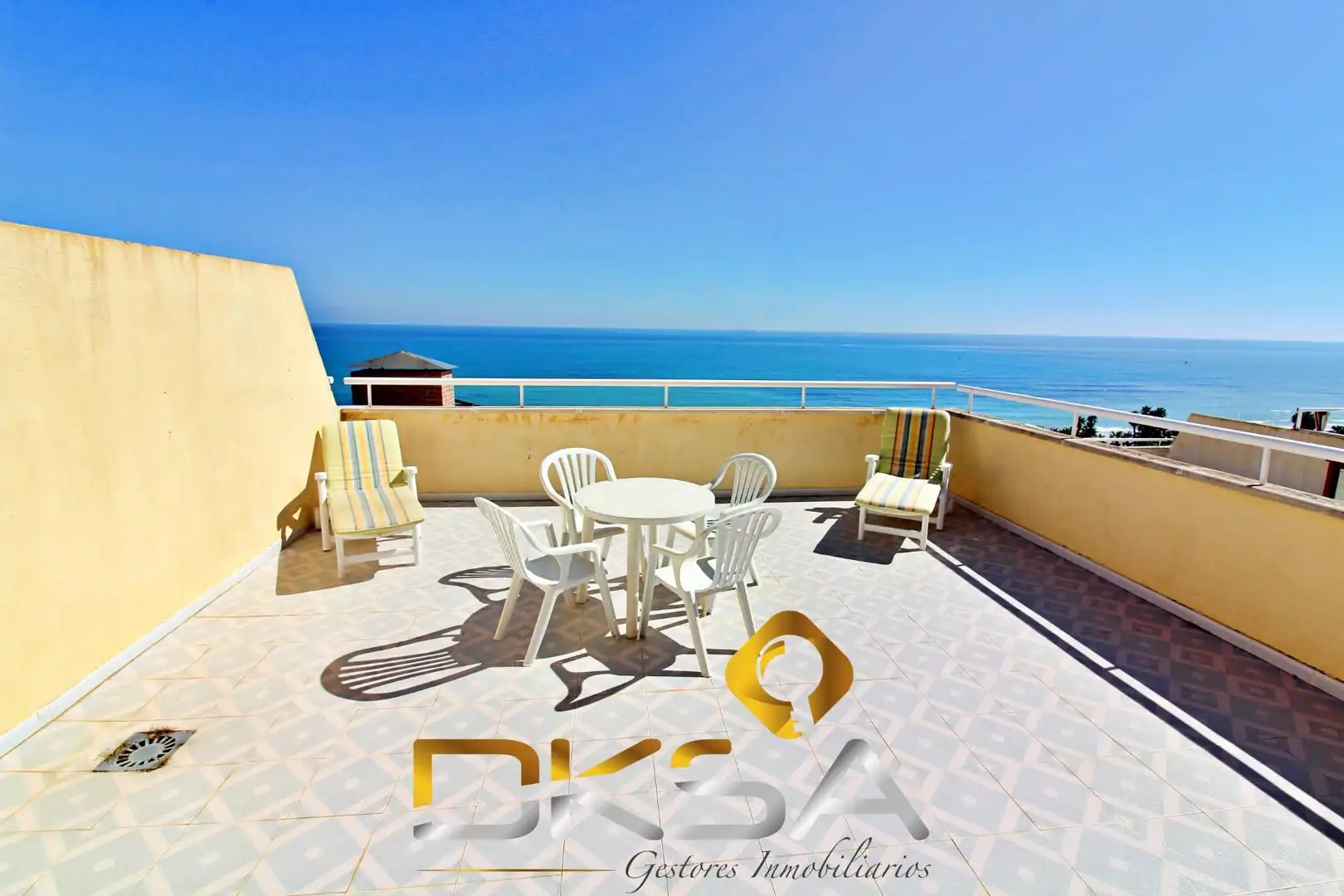 Apartment with pool for sale in Calle AMPLARIES, imagen 10