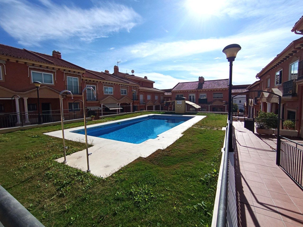 Swimming pool of Single-family semi-detached to rent in Vélez-Málaga  with Air Conditioner, Terrace and Balcony