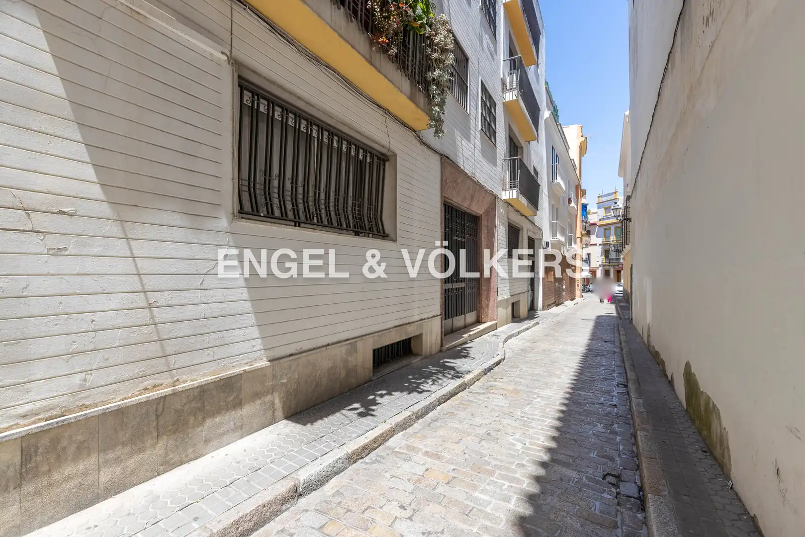 Exterior view of Apartments for sale in Sevilla  with Heating and Balcony