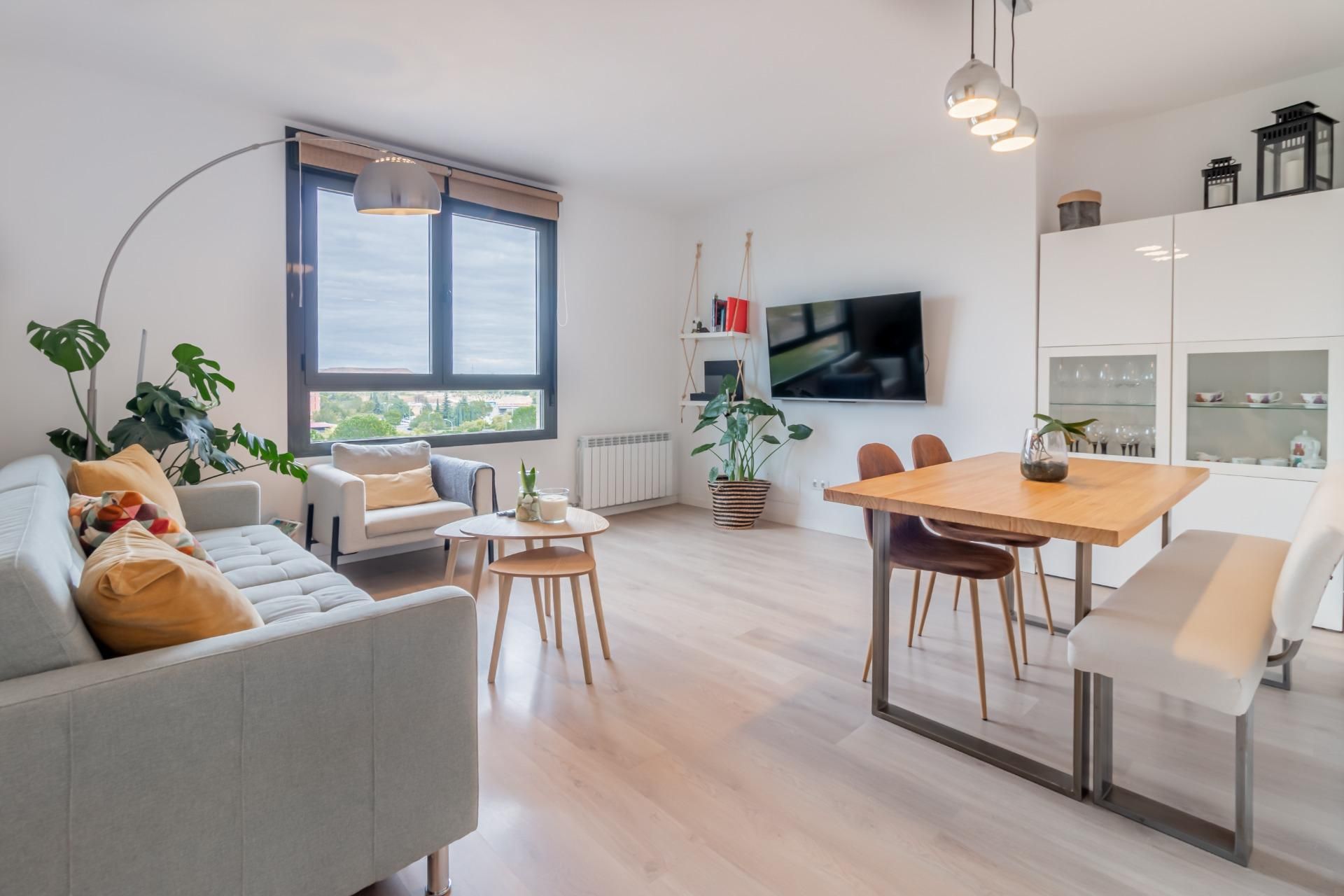 Living room of Flat for sale in  Madrid Capital  with Heating, Terrace and Storage room