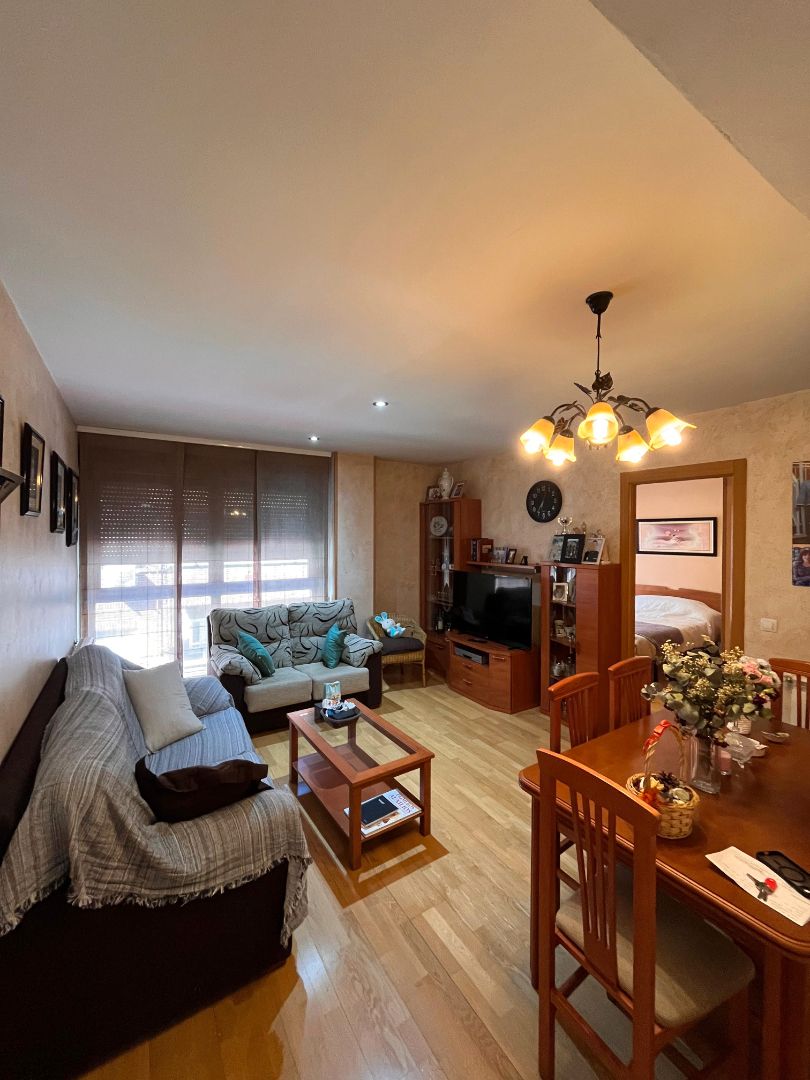 Living room of Flat for sale in Fuenlabrada  with Heating, Parquet flooring and Storage room