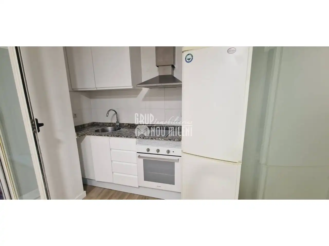 Loft zur Miete in Calle PALLETER, Benetússer
