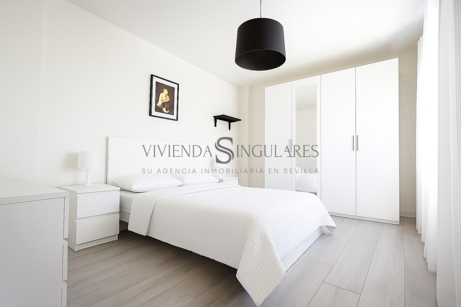 Dormitori de Pis en venda en  Sevilla Capital amb Aire condicionat i Terrassa