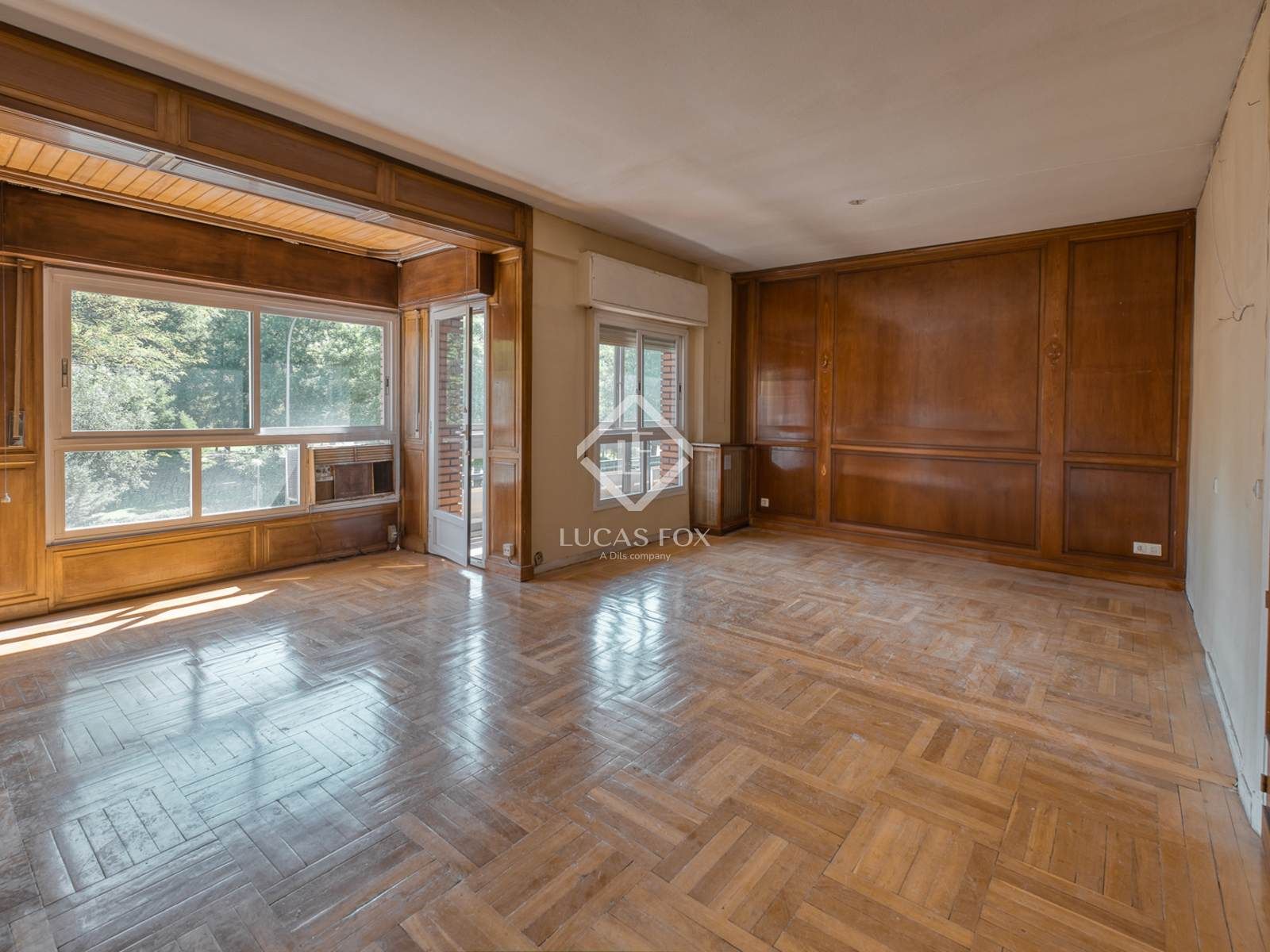 Sala d'estar de Pis en venda en  Madrid Capital amb Jardí privat i Balcó