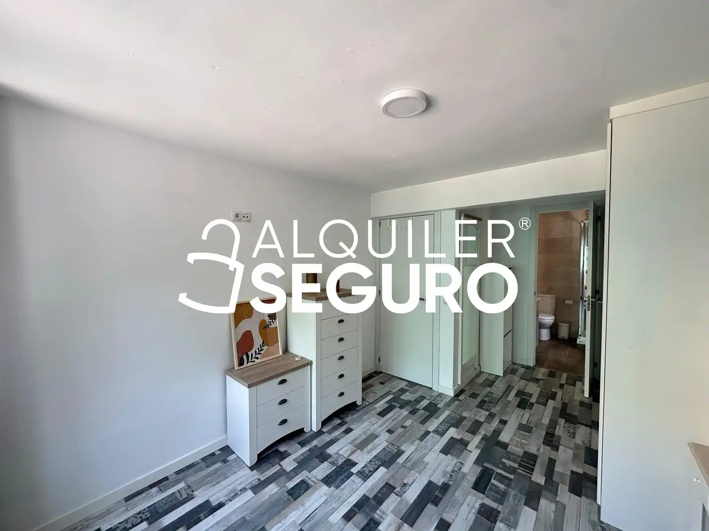 Bedroom of Flat for rent in Madrid  with Air Conditioner, Heating and Furnished