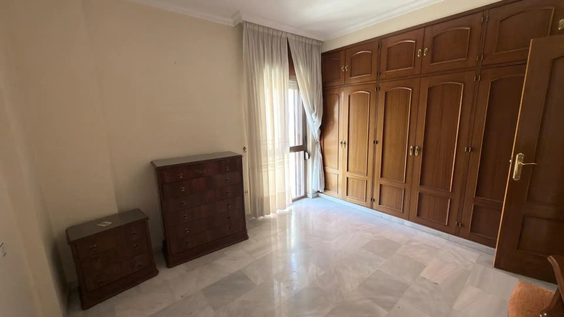 Habitación de Piso en venta en Huelva con Amueblado