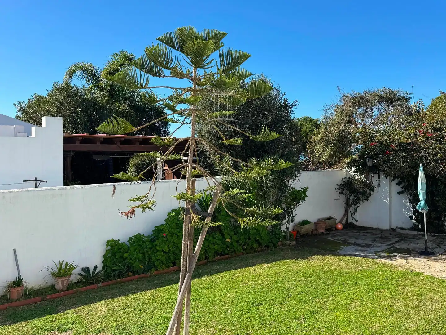 Garden of Houses for sale in Conil de la Frontera  with Air Conditioner, Heating and Swimming Pool