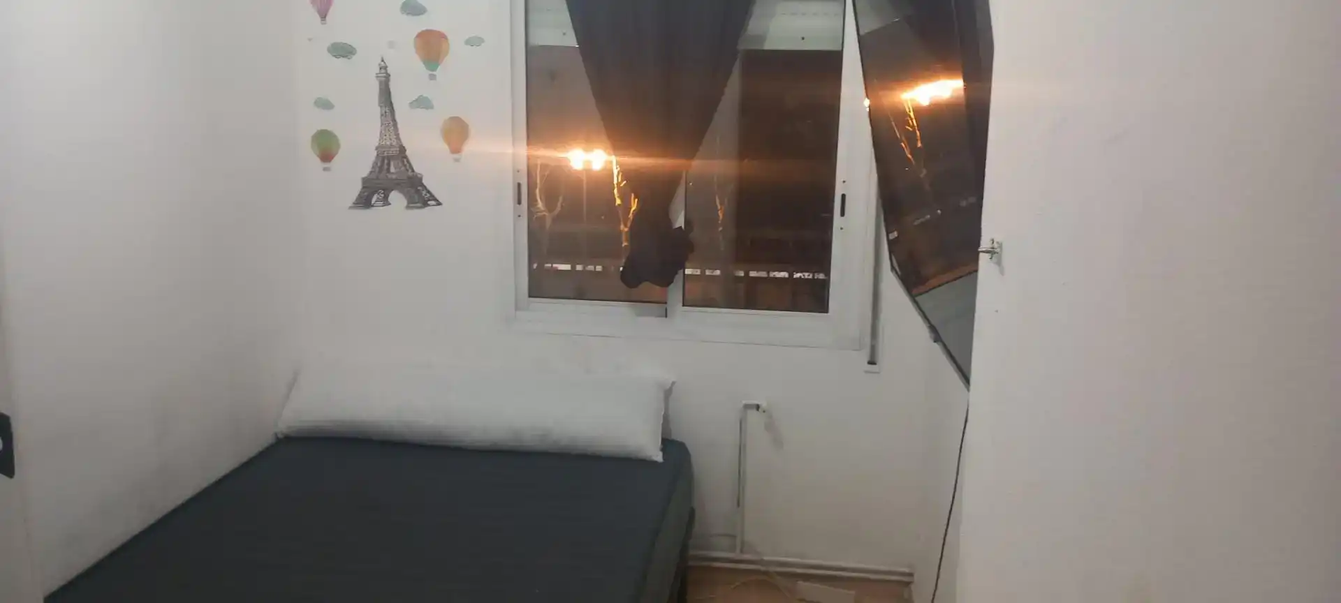Habitación de Piso para compartir en Barcelona con Amueblado