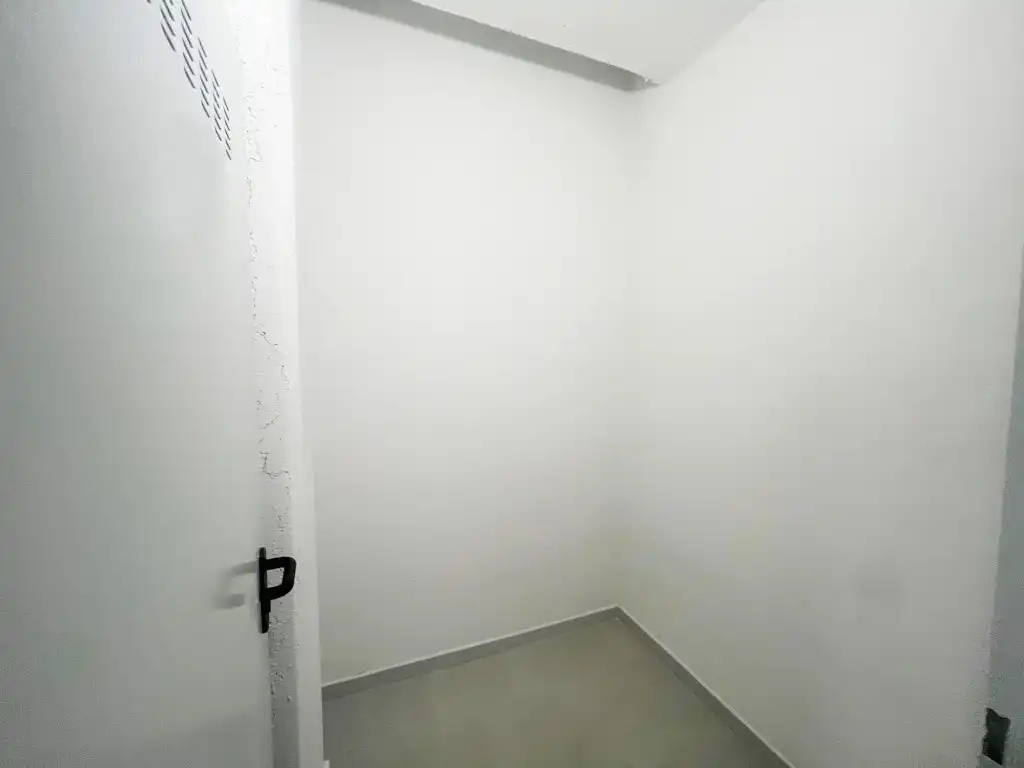 Wohnung zur Miete in Cobeña mit Klimaanlage, Heizung und Terrasse