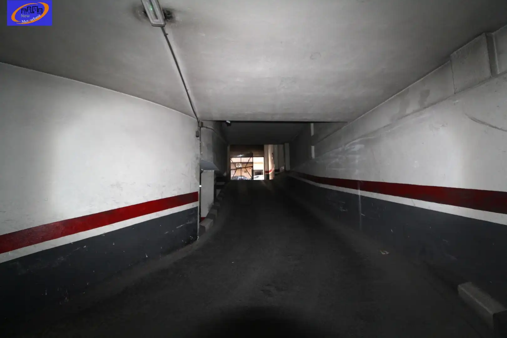 Parking of Flat for rent in Mislata  with Air Conditioner, Heating and Furnished
