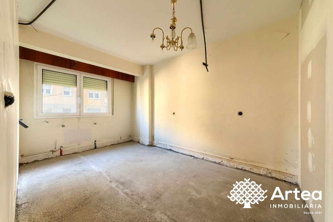 Bedroom of Flat for sale in Bilbao   with Heating, Terrace and Storage room