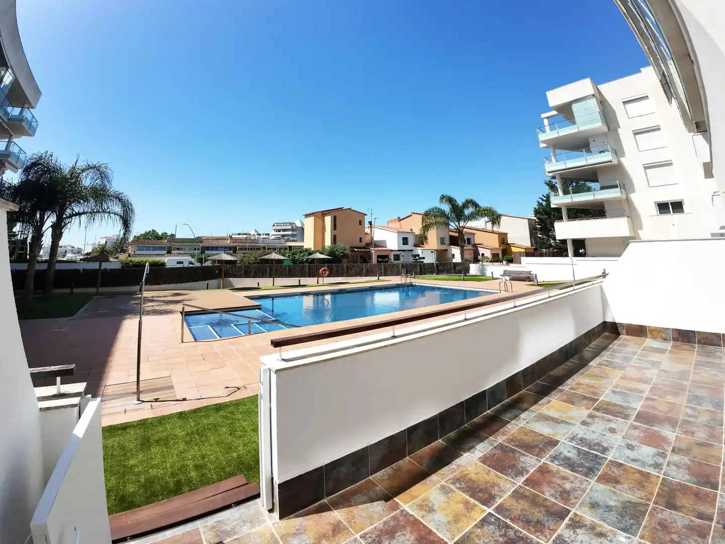 Swimming pool of Apartments for sale in Roses  with Heating, Terrace and Community pool