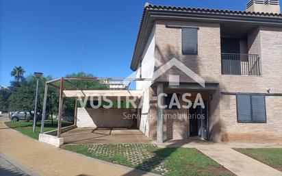 Exterior view of House or chalet for sale in Paterna  with Air Conditioner and Swimming Pool