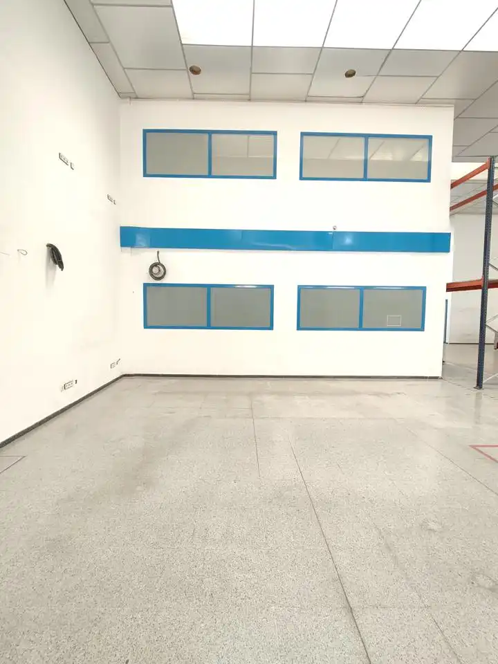 Fabrikhallen zur Miete in Ibi