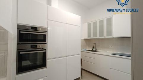 Foto 2 de Pis de lloguer a Calle Alhondiga, Centro - Sagrario,  Granada Capital