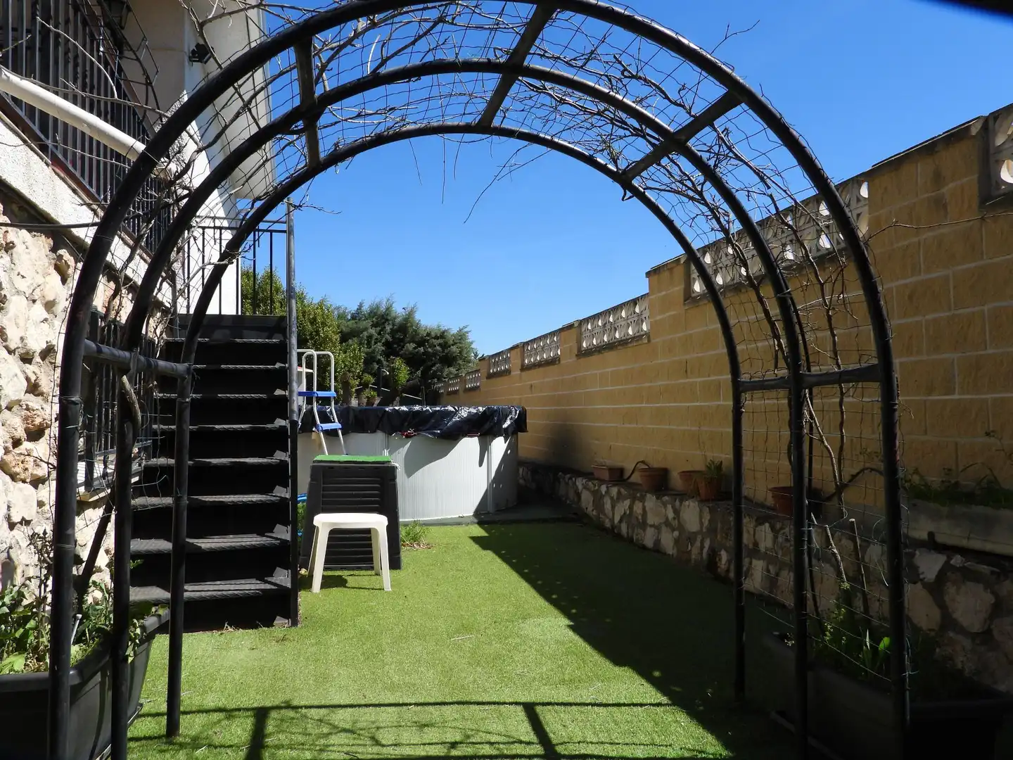 Terrassa de Casa o xalet en venda en Pezuela de las Torres amb Calefacció, Jardí privat i Moblat