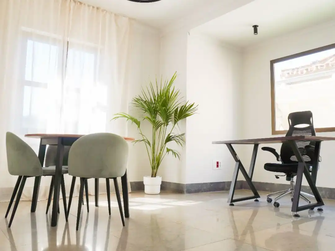 Office space with lift to rent in Alameda Principal 6